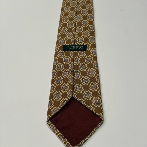 J. Crew Gold/yellow with blue star pattern silk made in USA - Picture 3 of 6